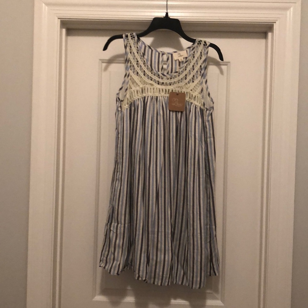 Crochet neck dress